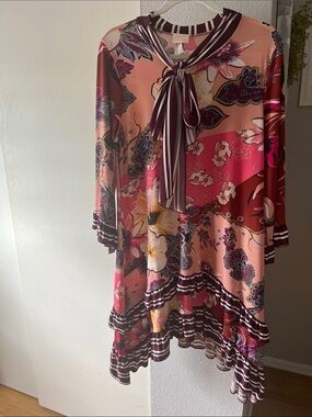 Zadie B’s Floral Tie-Neck Tunic in Pink and Burgundy